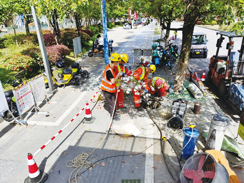  贵州UV-CIPP紫外光固化修复